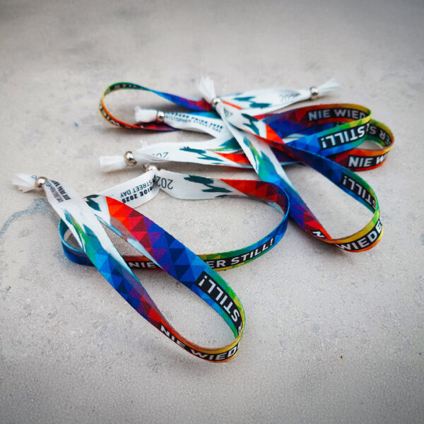 Motto Armbänder NBG PRIDE 2025 – Bild 3